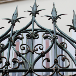 Balcons en Fer Forgé : Intégration Harmonieuse avec l'Architecture de votre Maison Mondeville